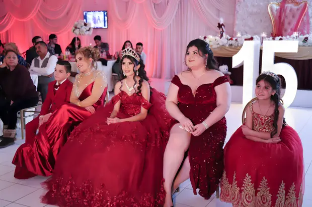 Quinceanera photography from an UPSTYLE event.