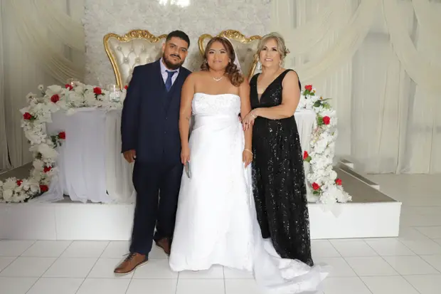 Wedding photography from an UPSTYLE event.