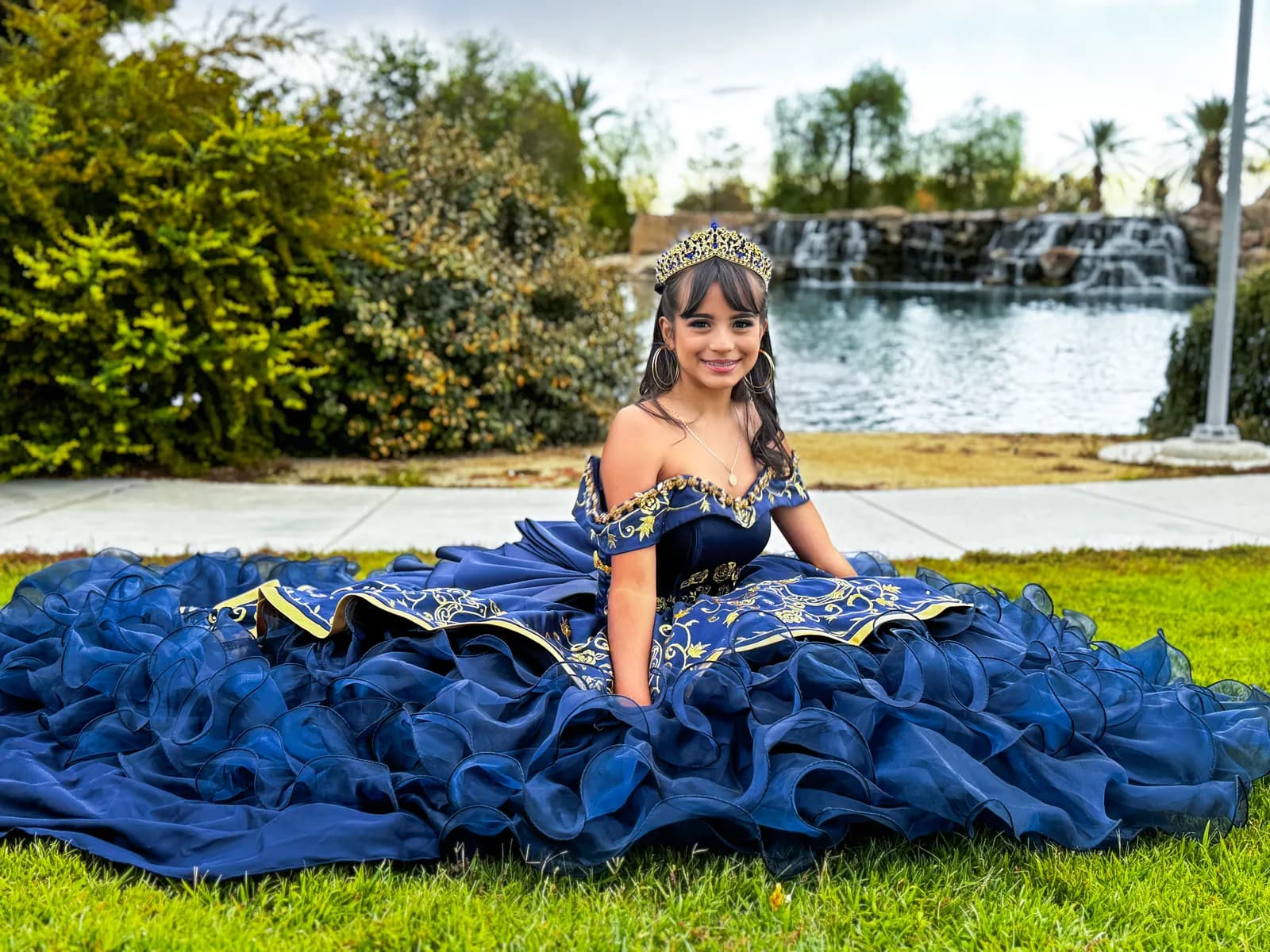 Quinceanera story: Portraits, details and celebration coverage.